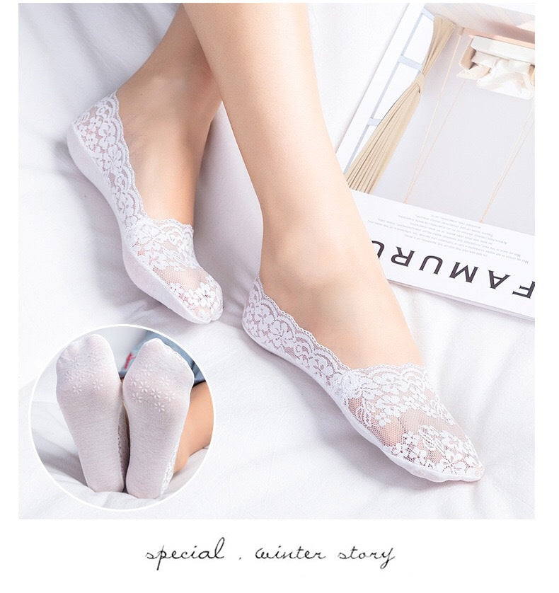 👑【Set de 10 piese】🩰Șosete invizibile din bumbac, cu dantelă elegantă și talpă antiderapantă, respirabil și absorbant de transpirație