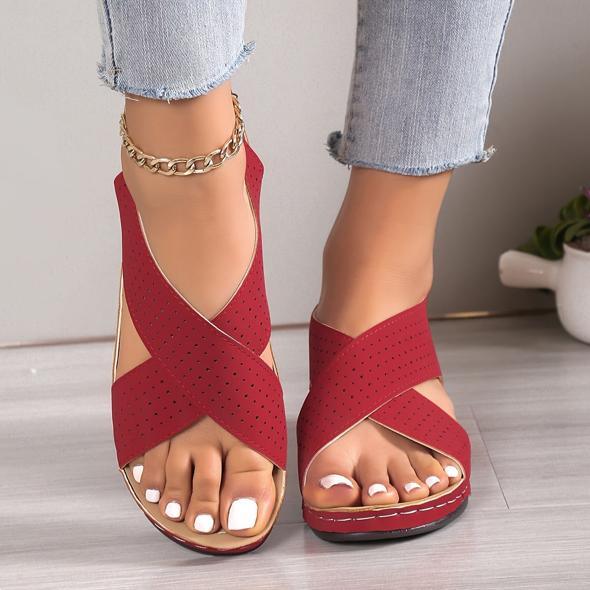 ✨👡【Nowość na lato🔥】[35-43] Sandały damskie, wydrążona konstrukcja, gruba podeszwa, obcas klinowy, rzep, wygodne