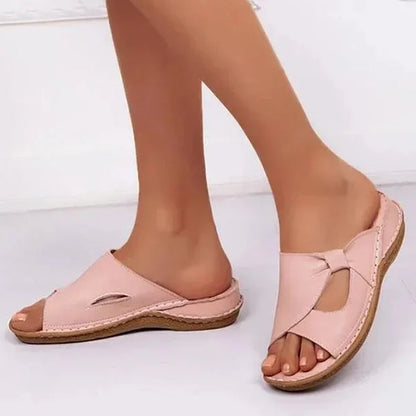 👡【Ograniczony czasowo 45% zniżki】🔥【Rozmiar 35-43】Warstwa wierzchnia ze skóry bydlęcej modne i wygodne damskie sandały domowe kapcie na zewnątrz