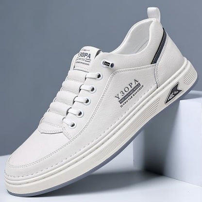 👟【39-44】2025 Męskie modne, skórzane, codzienne, płaskie buty, miękkie dno, wygodna amortyzacja, wodoodporność i antypoślizgowość