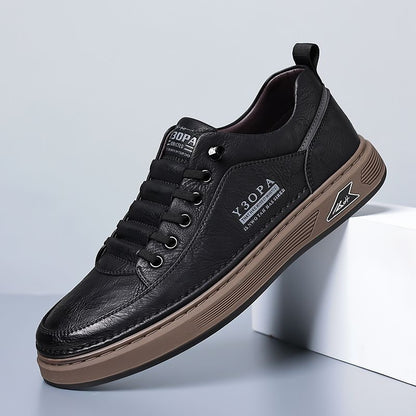 👟【39-44】2025 Męskie modne, skórzane, codzienne, płaskie buty, miękkie dno, wygodna amortyzacja, wodoodporność i antypoślizgowość